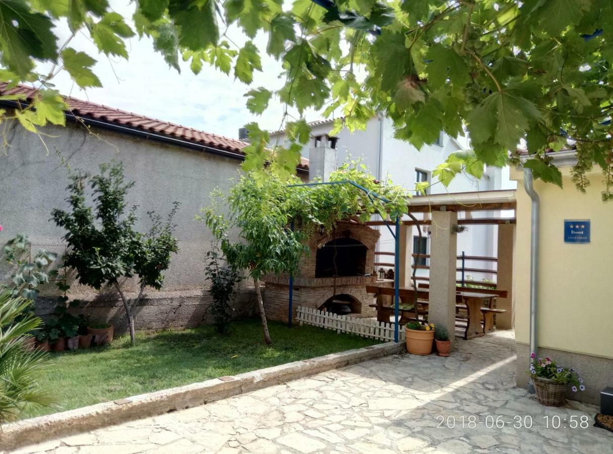Apartman Vivian Pula Luaran gambar