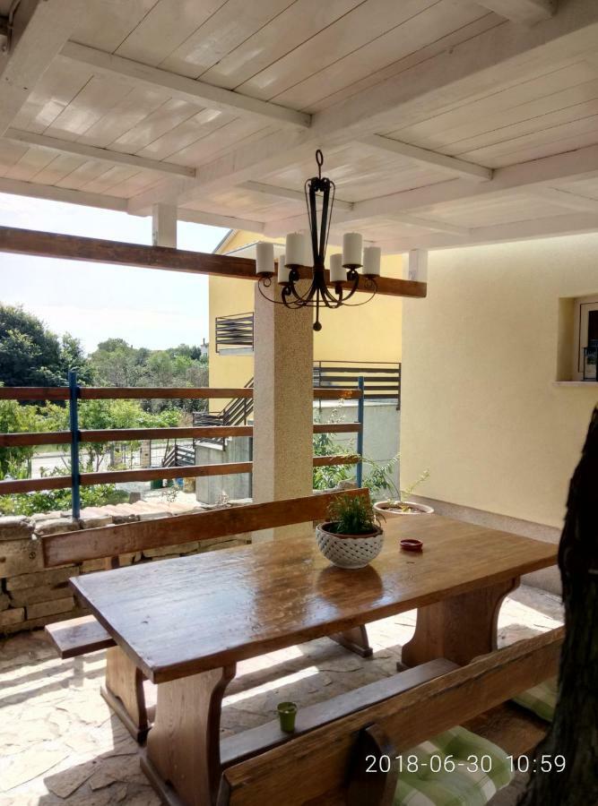 Apartman Vivian Pula Luaran gambar