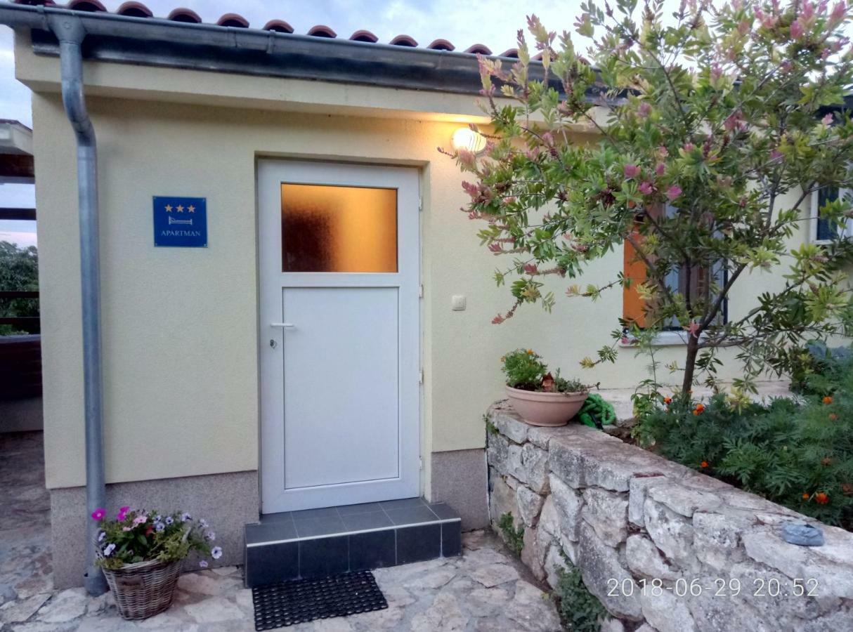 Apartman Vivian Pula Luaran gambar