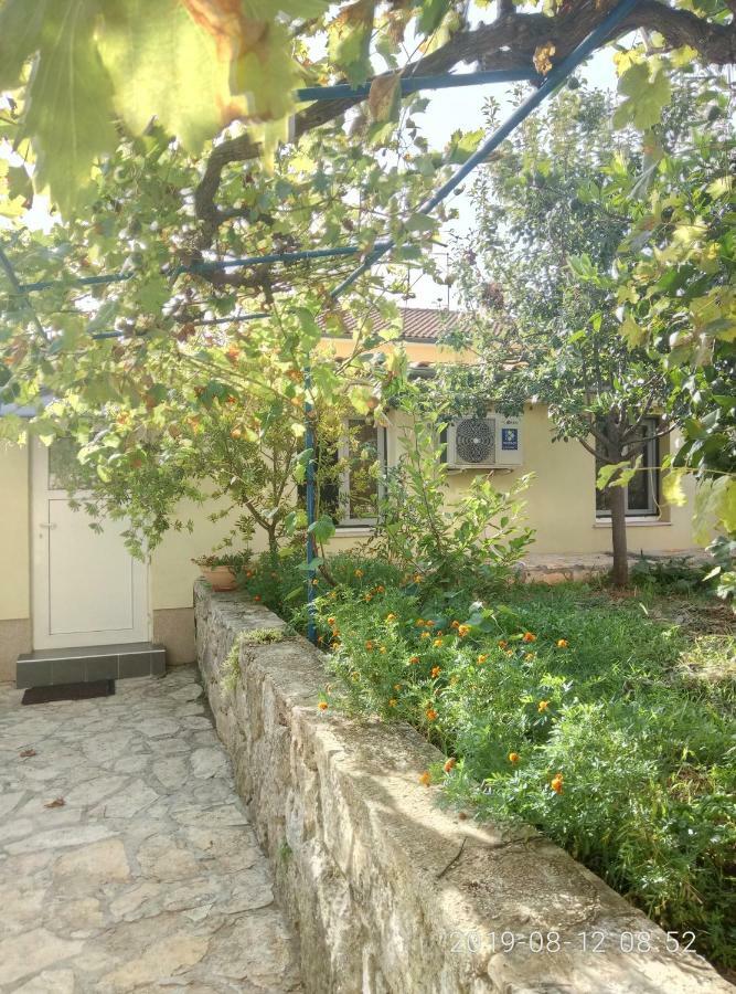 Apartman Vivian Pula Luaran gambar